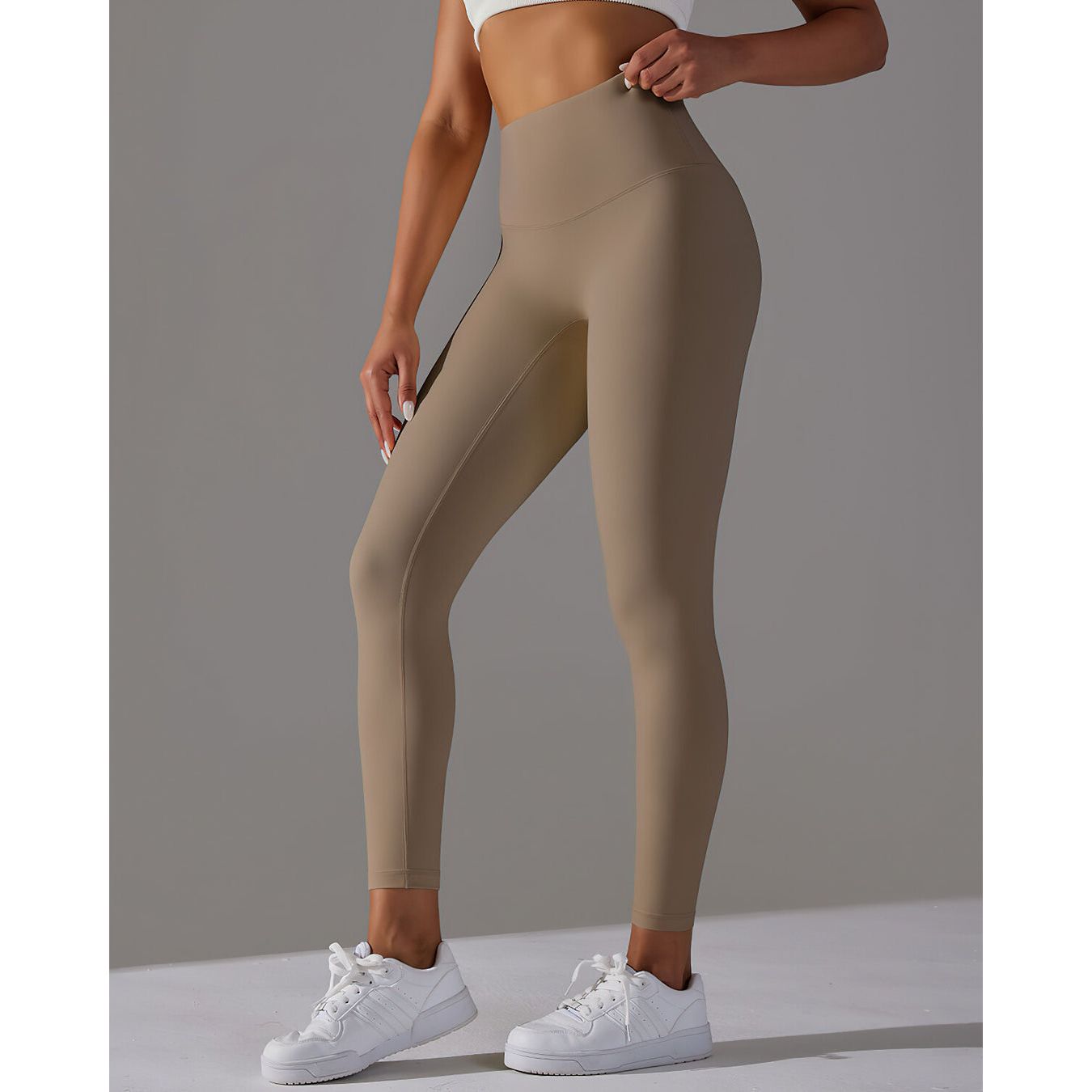 THE SLEEK LEGGINGS