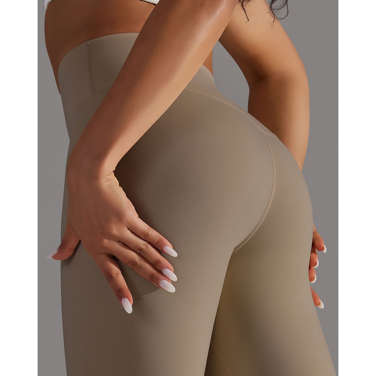 THE SLEEK LEGGINGS