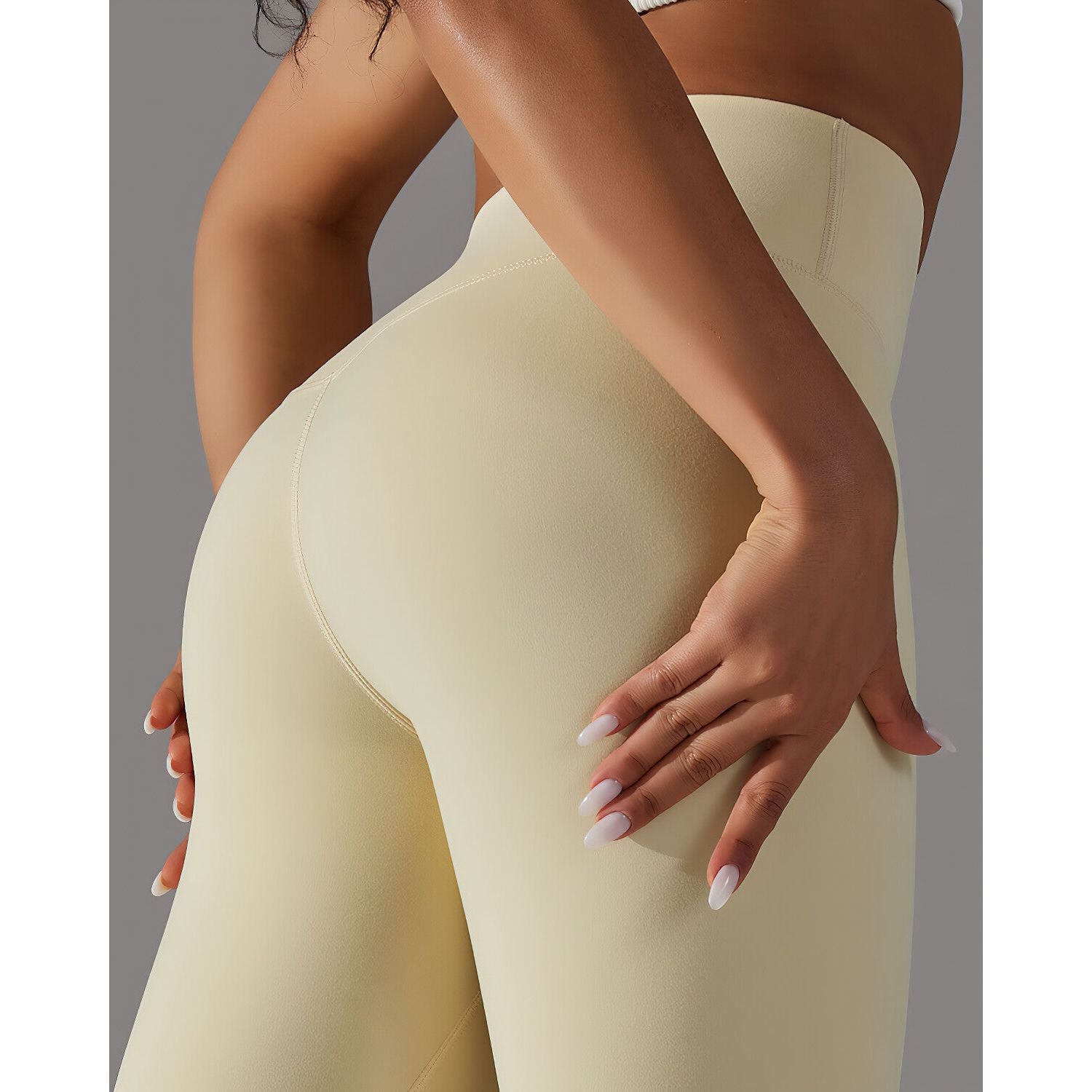 THE SLEEK LEGGINGS