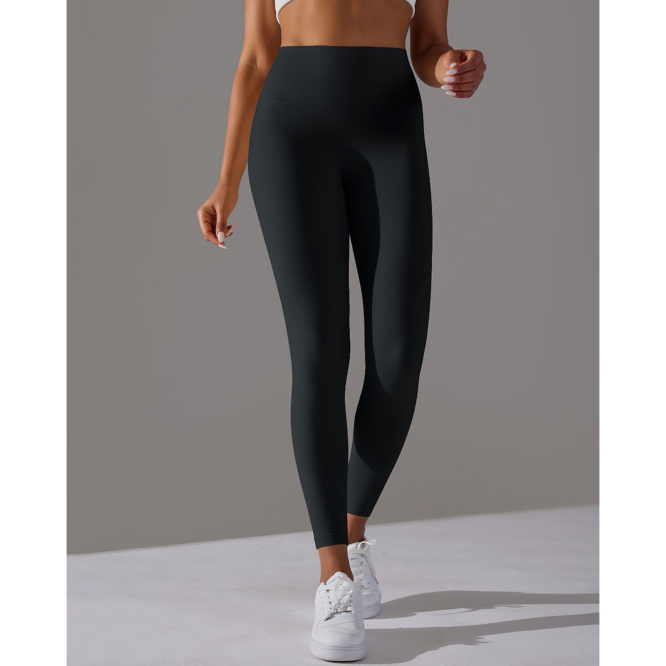 THE SLEEK LEGGINGS