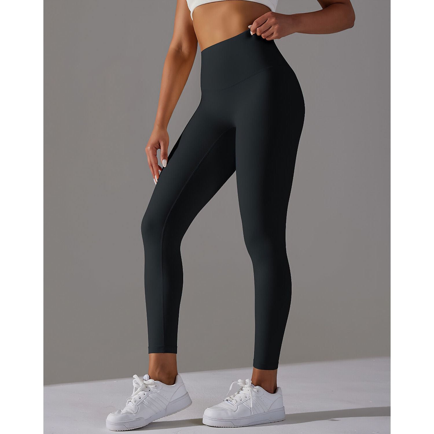 THE SLEEK LEGGINGS