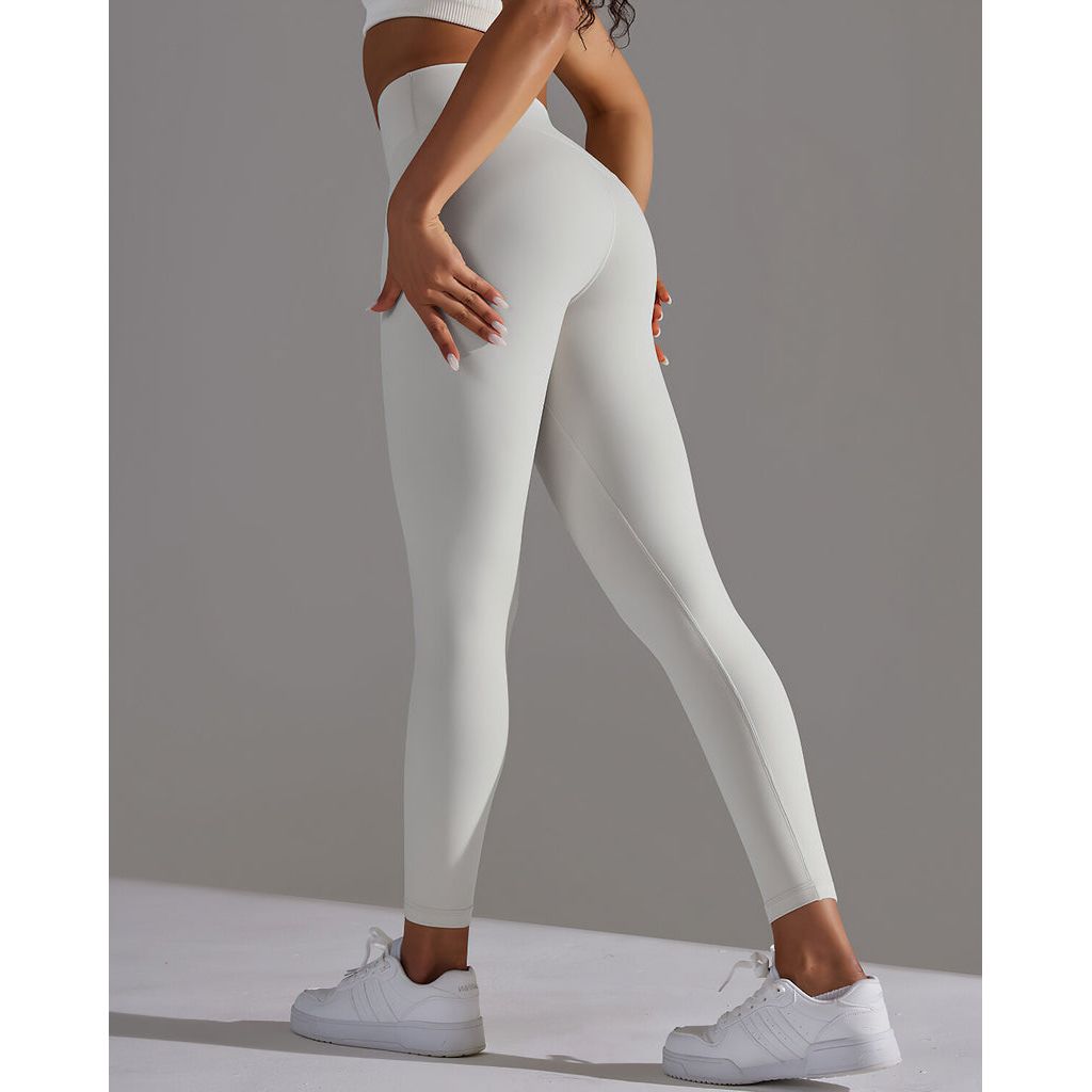 THE SLEEK LEGGINGS