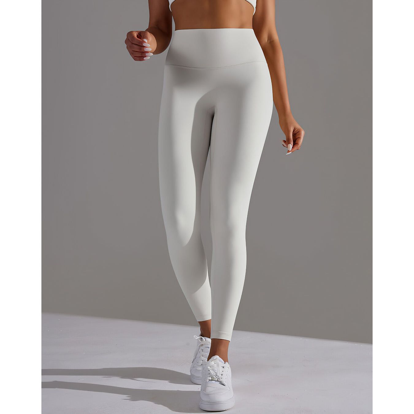 THE SLEEK LEGGINGS