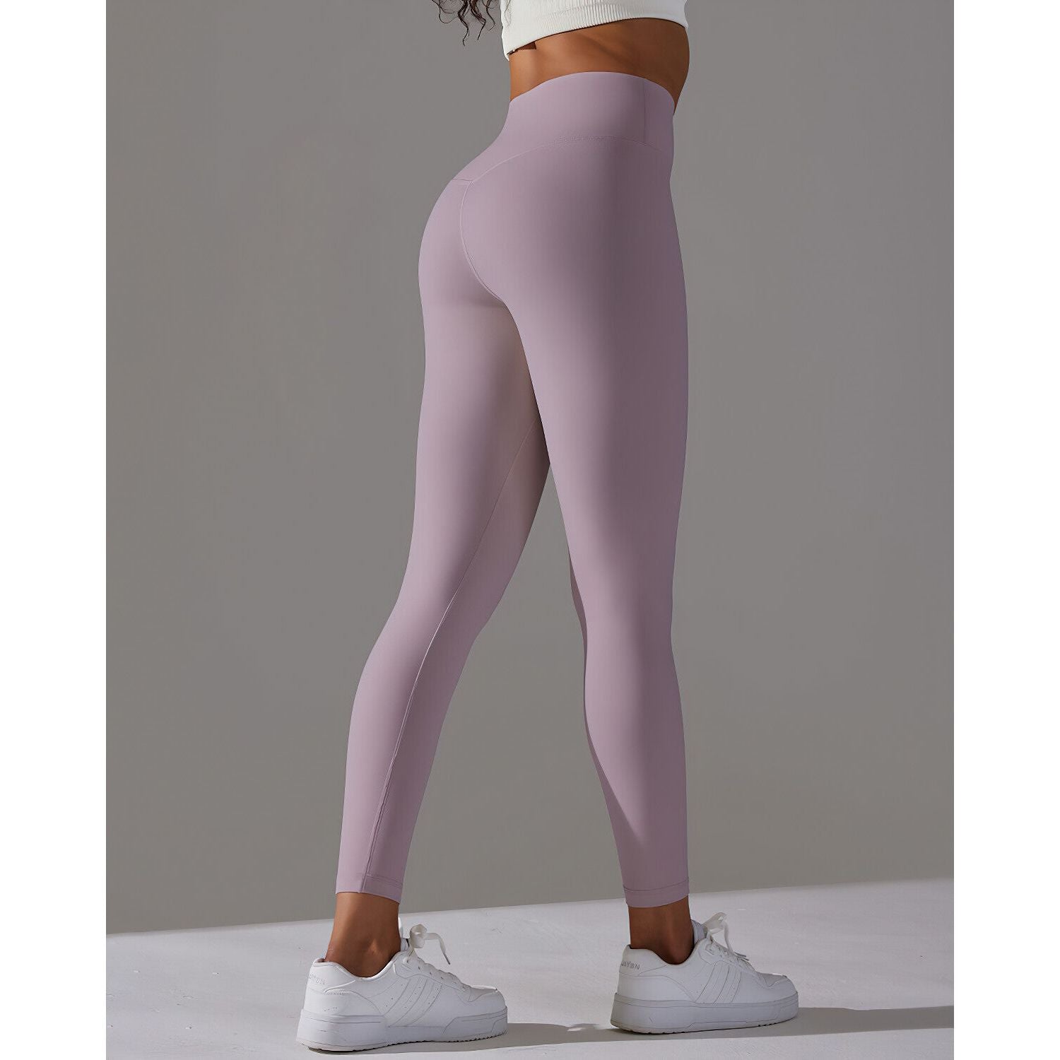 THE SLEEK LEGGINGS
