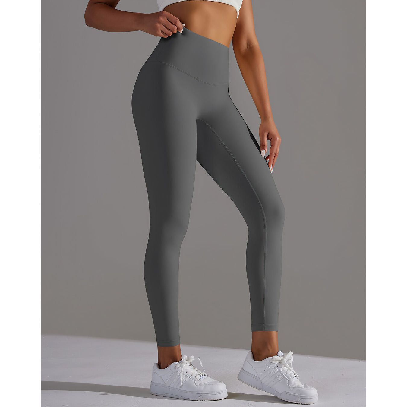 THE SLEEK LEGGINGS