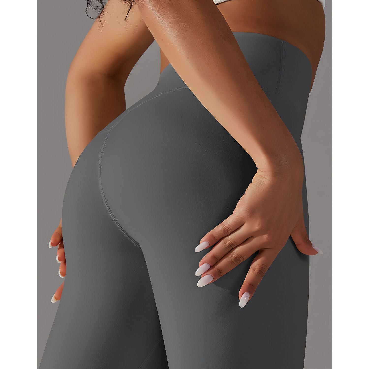THE SLEEK LEGGINGS