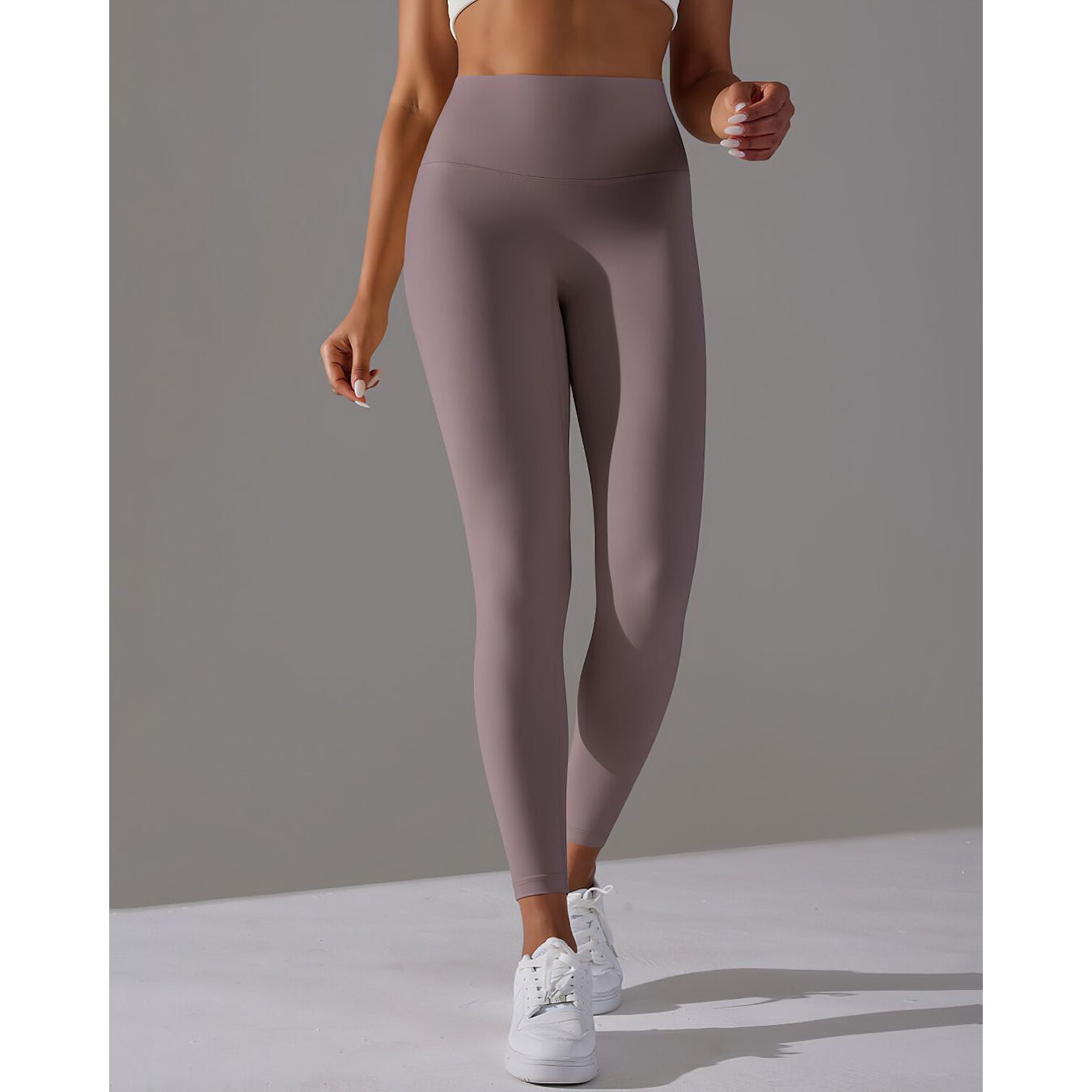 THE SLEEK LEGGINGS