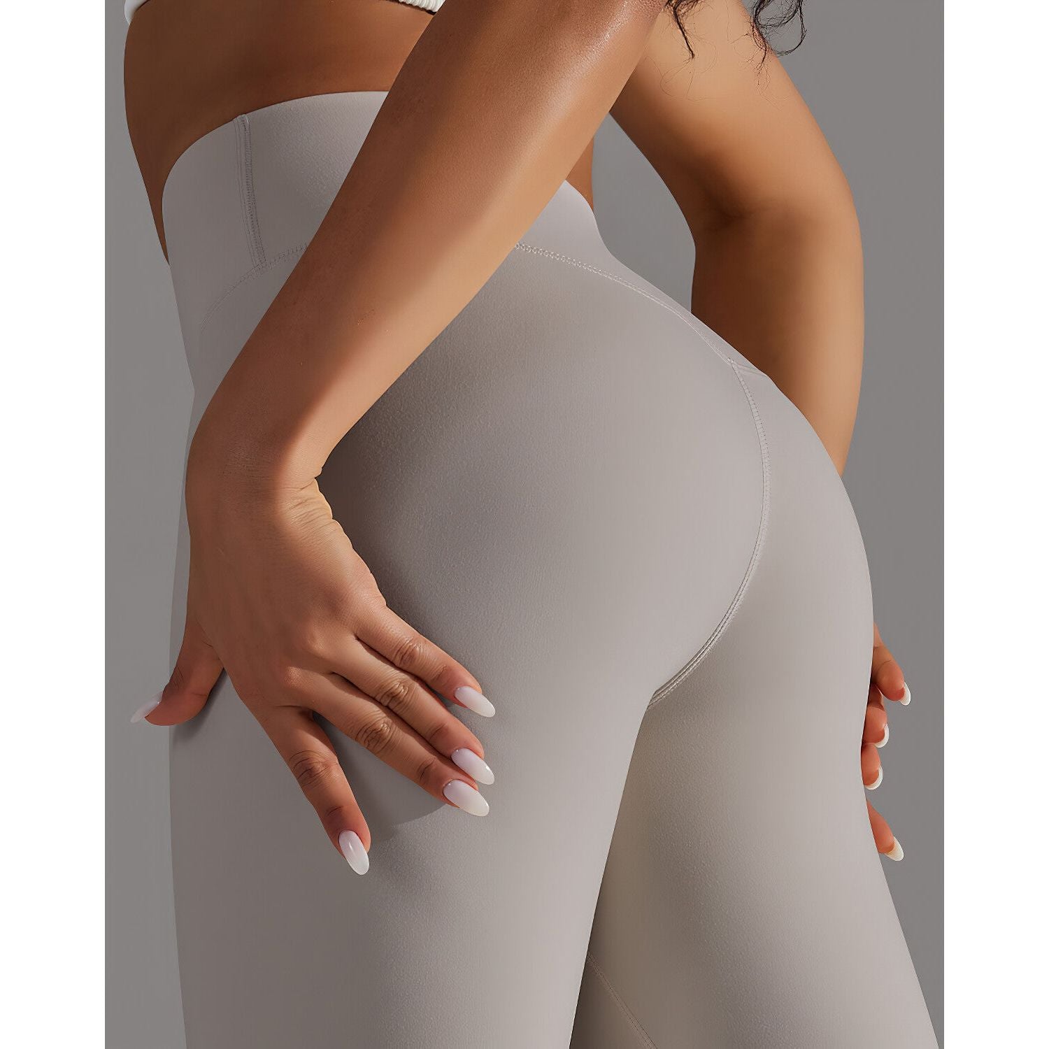 THE SLEEK LEGGINGS