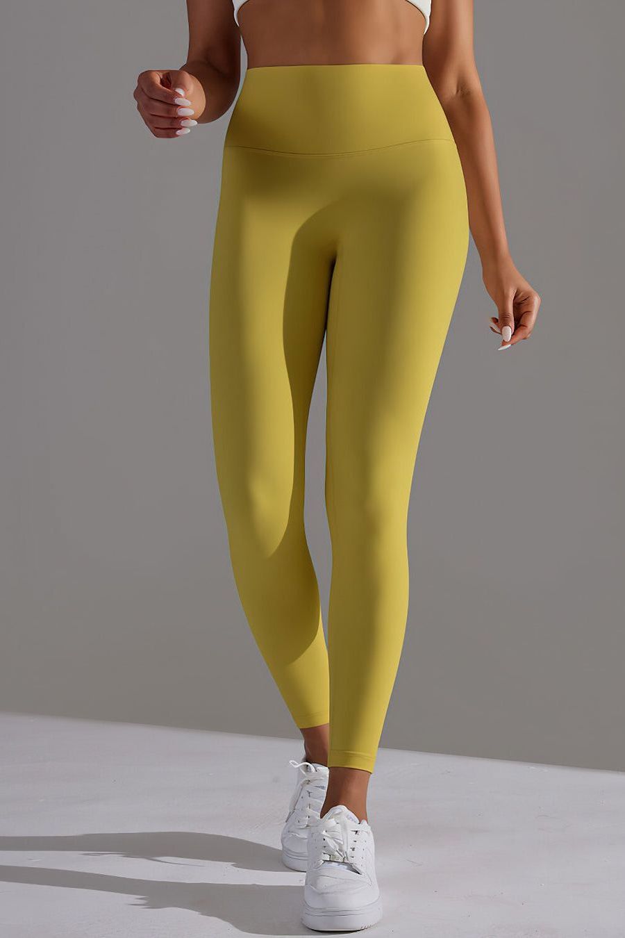 THE SLEEK LEGGINGS