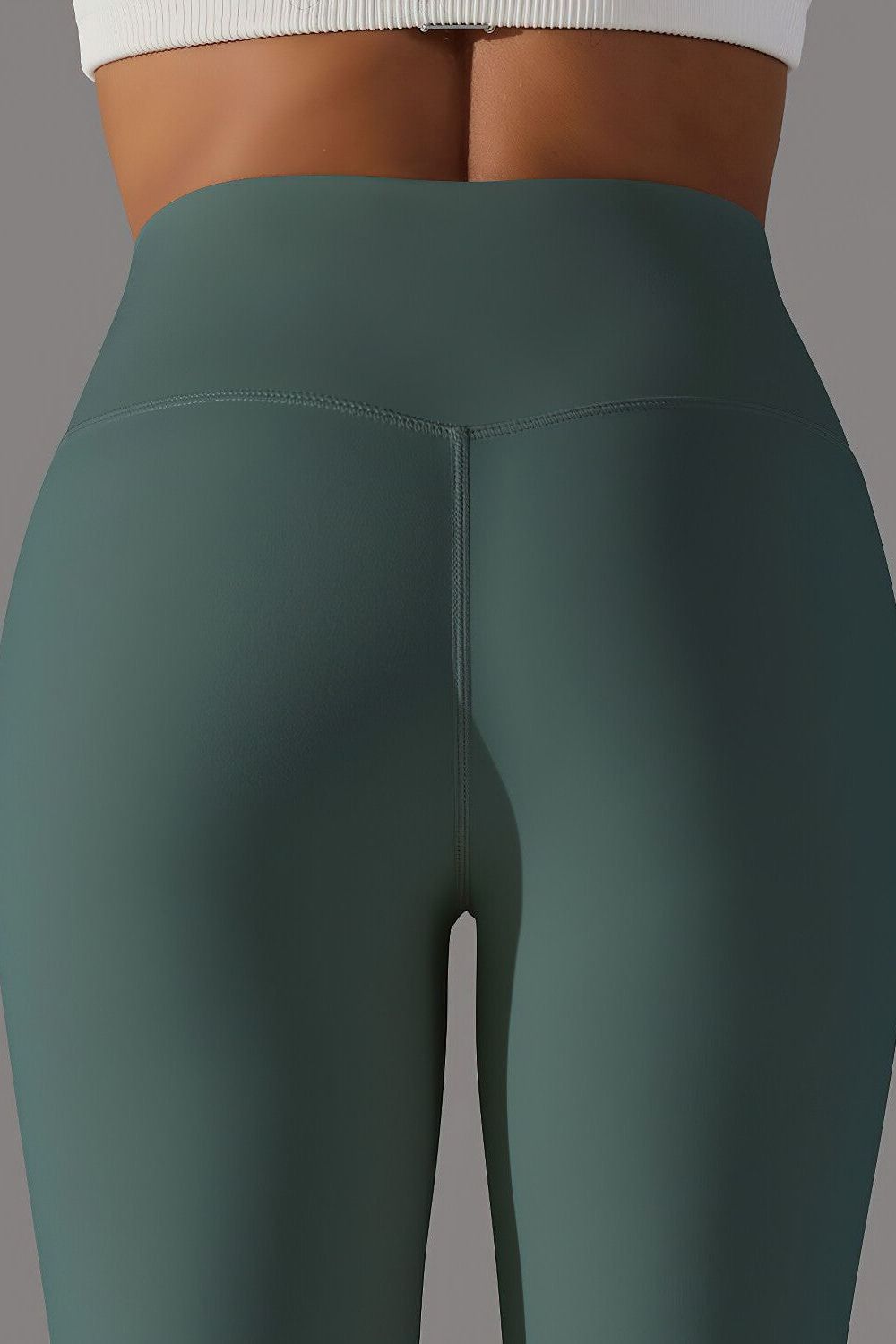 THE SLEEK LEGGINGS
