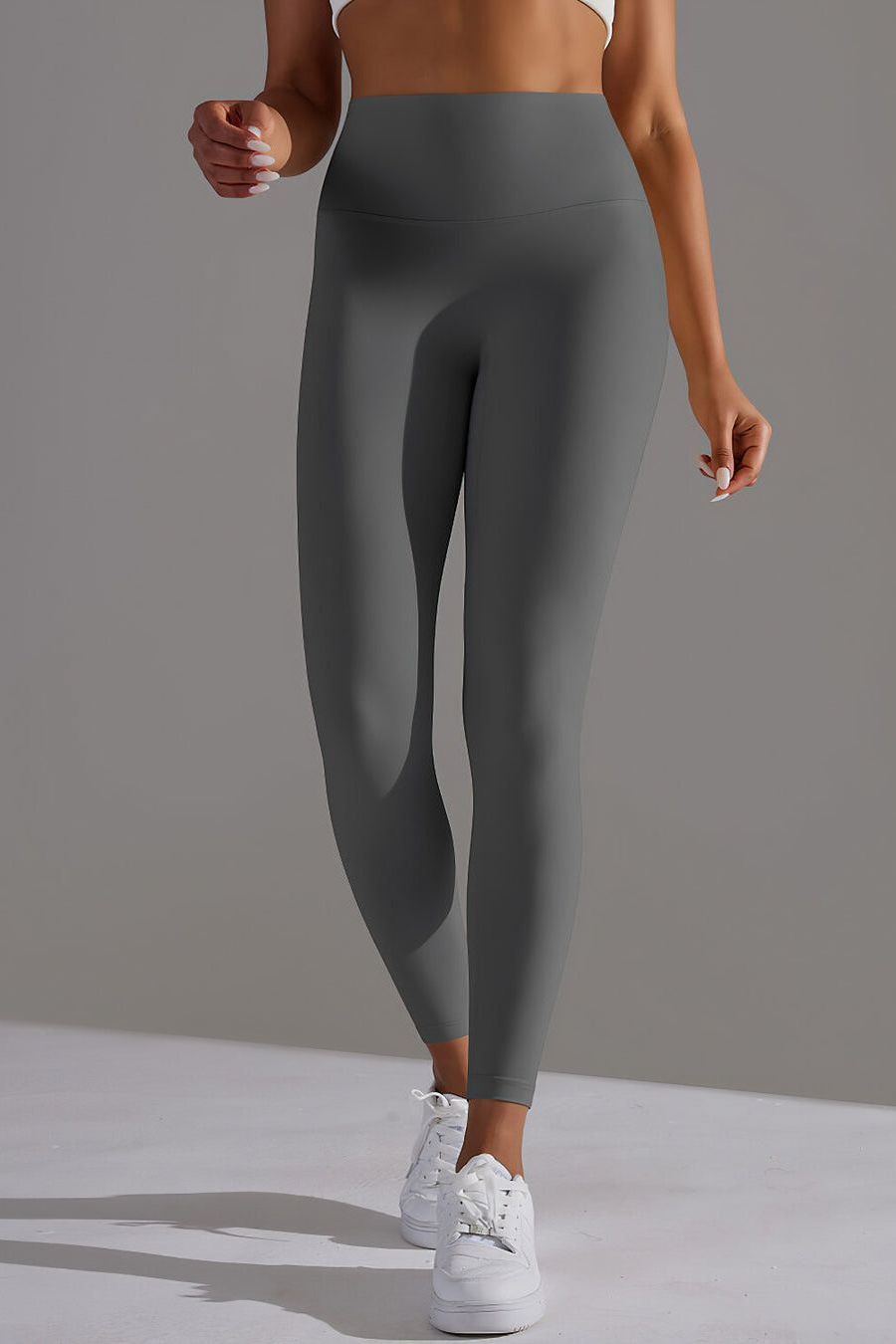THE SLEEK LEGGINGS